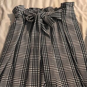 SHEIN Black and White Plaid Leggings